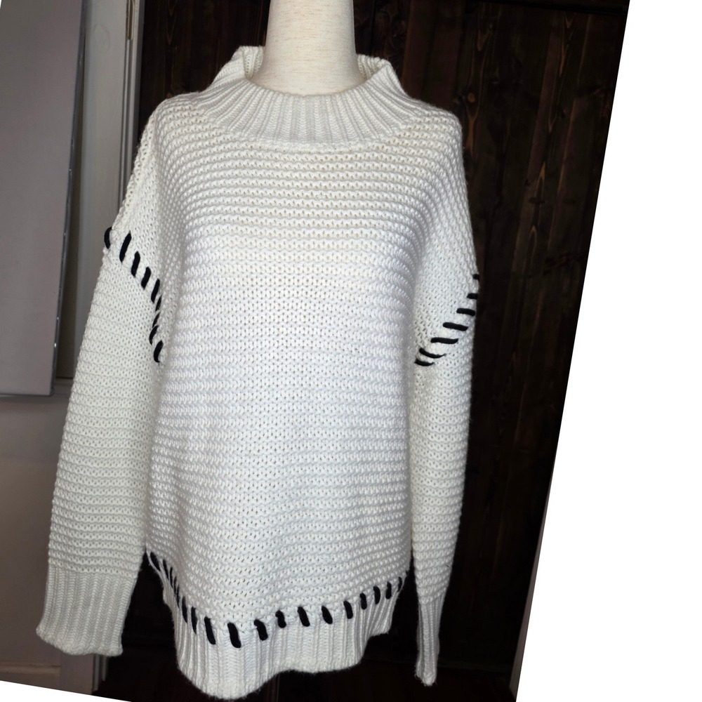 Anthropologie Moth Cream with Black Accents Medium chunky knit pullover sweater